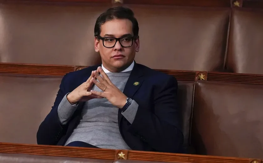 George Santos: cassado nos EUA, deputado filho de brasileiros vende vídeos na web por R$ 980