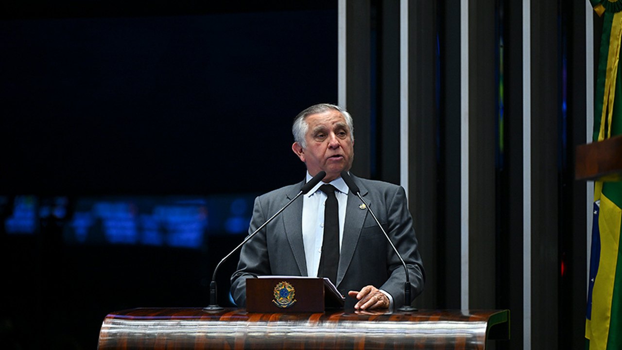 Izalci Lucas cobra responsabilização de envolvidos após investigações de CPIs