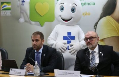 Covid-19: governo libera quarta dose para maiores de 40 anos 