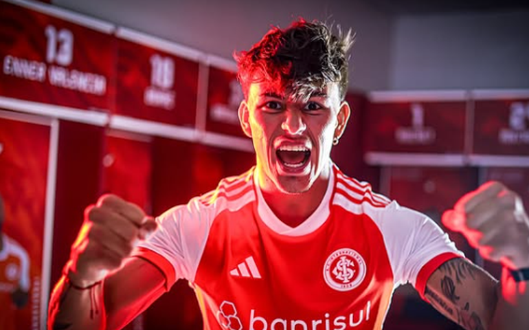 Internacional acerta compra do lateral Bernabei junto ao Celtic até 2028