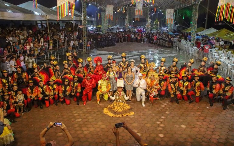 Abertura do tradicional Arraia do Povo em São José da Laje reúne mais de 5 mil pessoas