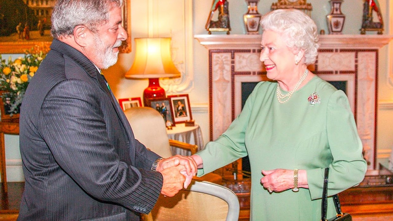 Nota de pesar do ex-presidente Lula pelo falecimento da rainha Elizabeth II