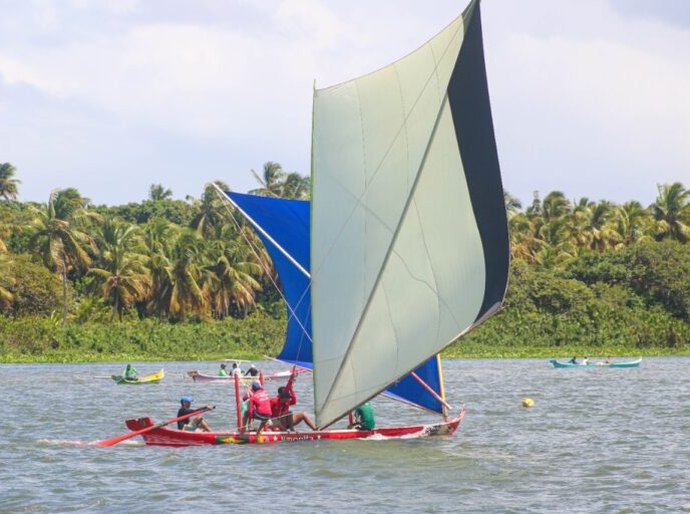 Corrida de Barco abrilhanta ainda mais os festejos de Bom Jesus dos Navegantes do Povoado Penedinho