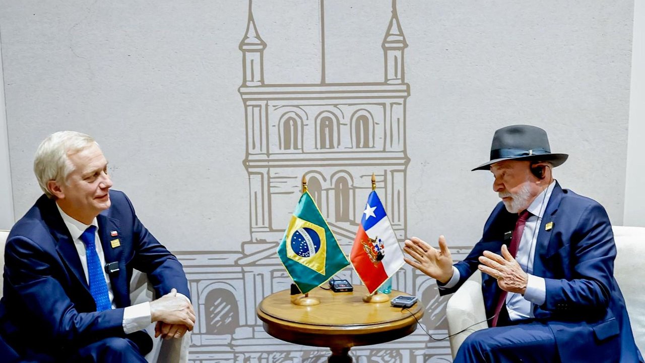 Lula acerta medidas para ampliar investimentos com Chile e cooperação energética na Bolívia