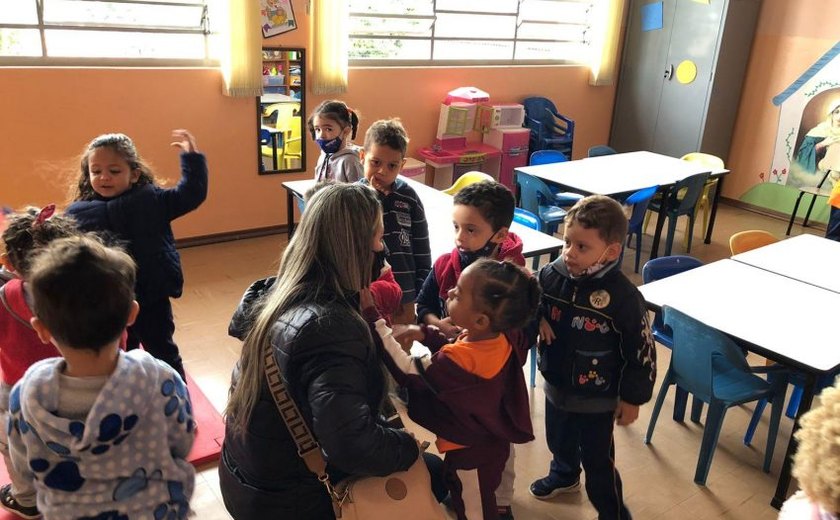 Representantes da Educação visitam creches em São Paulo