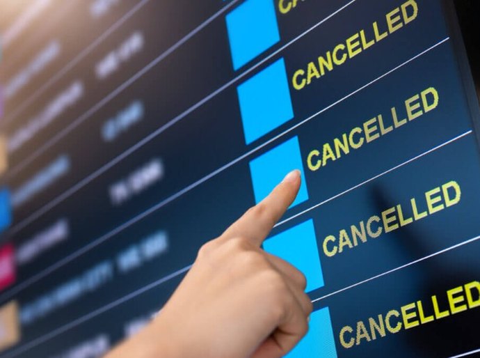 Cancelamentos de voos disparam e expõem fragilidade no transporte aéreo global
