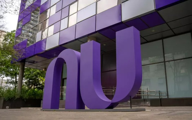 Idec notifica Nubank sobre fraudes contra clientes através da invasão de celulares