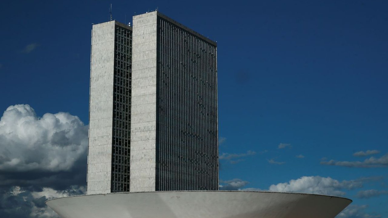 Governo enviará projeto à Câmara para ampliar limite de faturamento do MEI