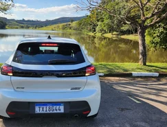 Peugeot 208 2026 tem conjunto de soluções voltadas ao uso cotidiano - Sérgio Dias (11).jpeg 