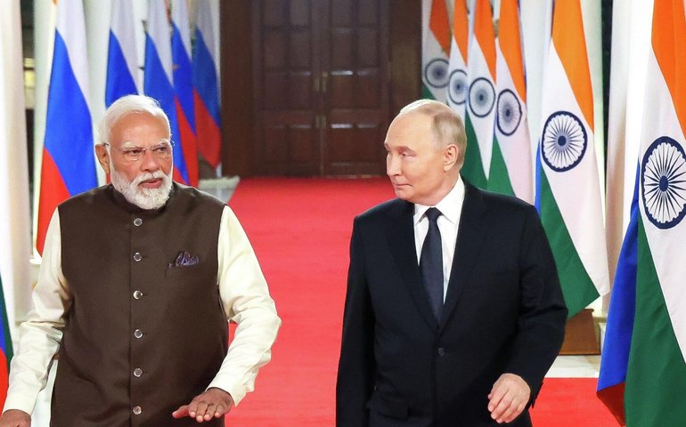 Visita de Putin à Índia é considerada mais bem-sucedida que a de Starmer, aponta jornal britânico