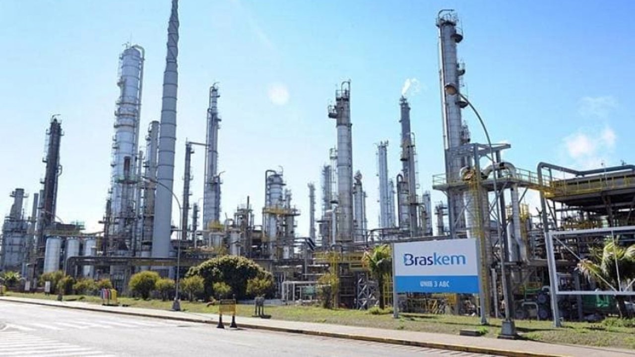 Petroplastic entra com ação para anular venda da Petroquímica Triunfo à Braskem