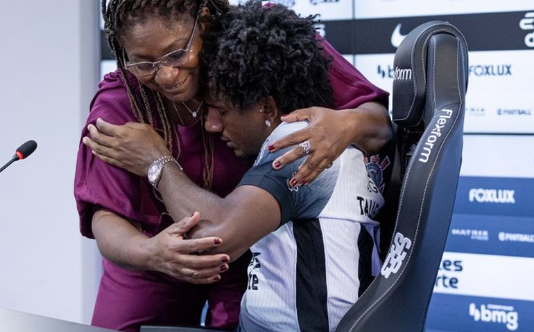 Talles Magno chora em apresentação no Corinthians e mira seleção: 'Não pensei duas vezes'