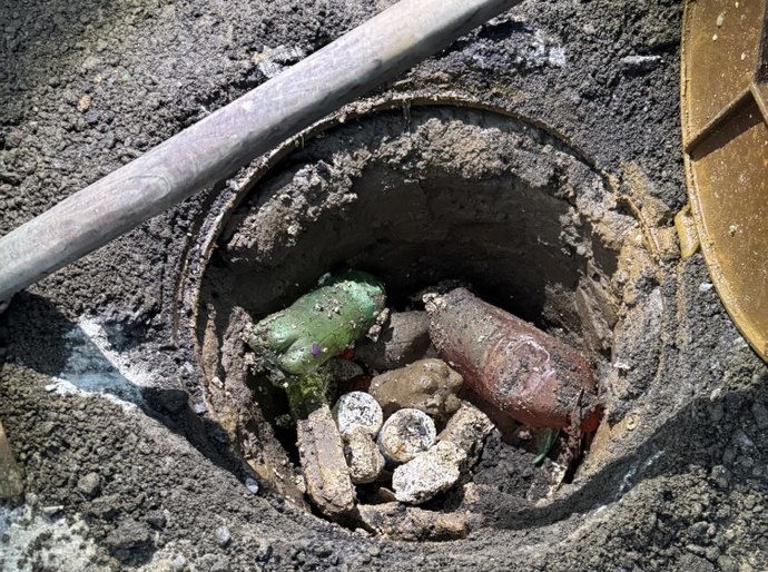 Descarte incorreto de lixo pode provocar alagamentos: Prevenção é a principal aliada durante o período chuvoso