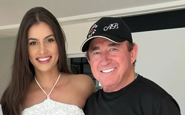 Amado Batista rebate rumores de que traiu a mulher