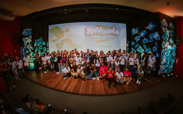  Estudantes da rede estadual gravam vinhetas para o Festival Revoada de Cinema 