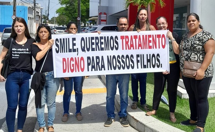 Mães pedem apoio do plano para oferecer tratamento especializado