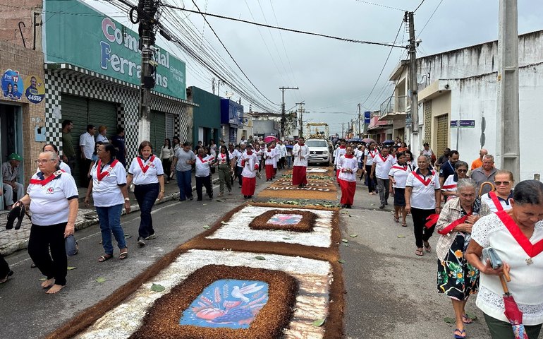 Comunidade Católica de Campo Alegre celebra mais uma edição da tradicional solenidade de Corpus Christi