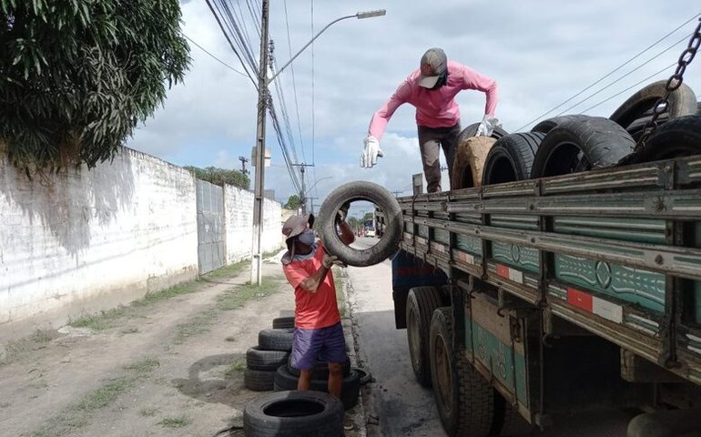 Parceria institucional recolhe e dá destino correto para pneus descartados em Penedo