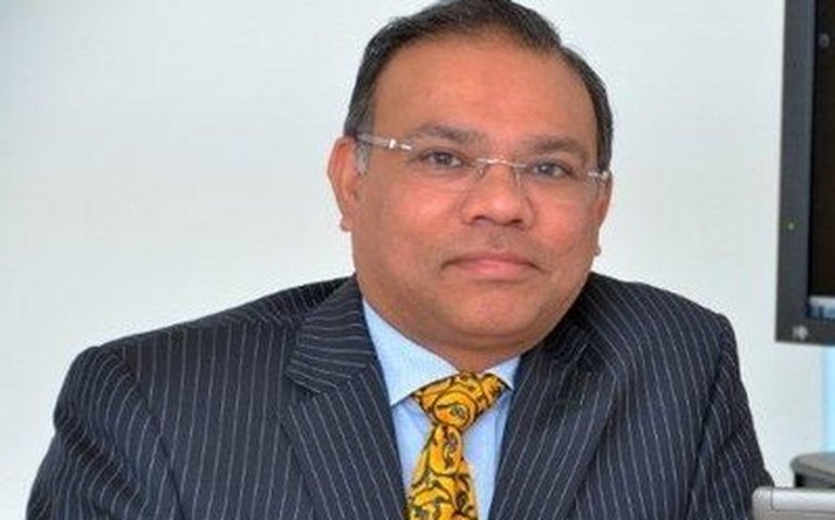 ‘A ciência venceu’, diz médico vacinado