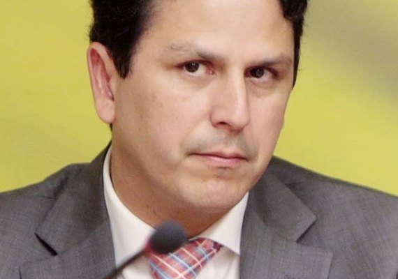 Aliados de Doria cobram posição de Bruno Araújo contra &#8216;golpe&#8217;