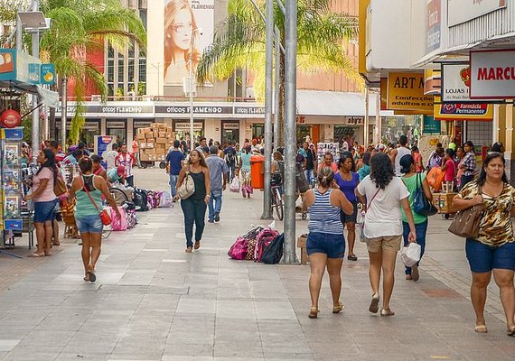 Veja o que abre e o que fecha em Maceió neste feriado da quinta-feira (12)