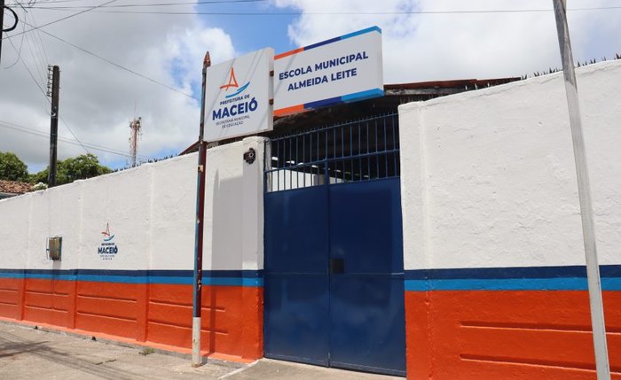 É necessário confirmar a matrícula na unidade escolar para onde o aluno foi transferido