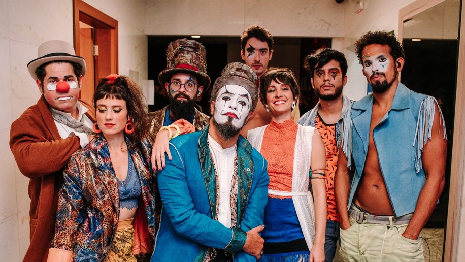 Maceió vai receber novo espetáculo de 'O Teatro Mágico': "Luzente"
