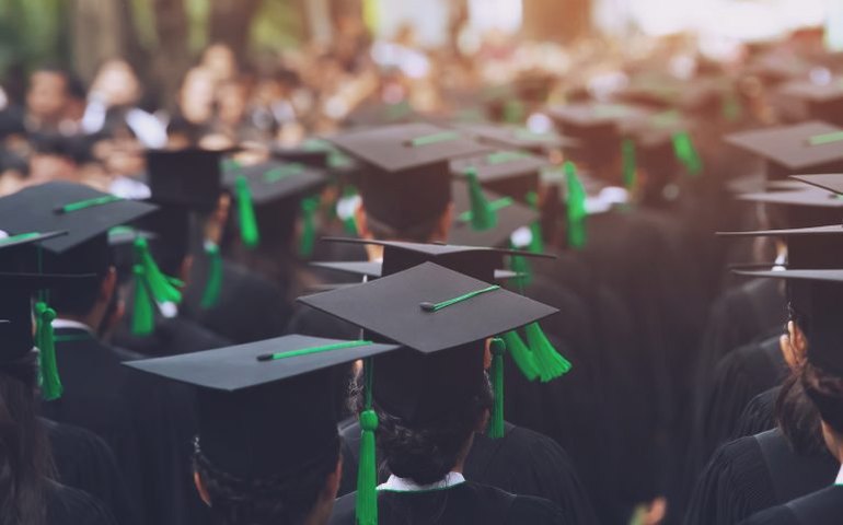 Comissão debate ingresso precoce de estudantes com alto desempenho no ensino superior