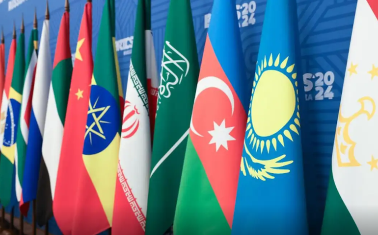 Indonésia reafirma permanência no BRICS apesar de pressões dos EUA