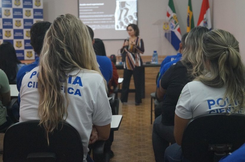 Polícia Científica reforça combate ao assédio com palestra e ações de conscientização