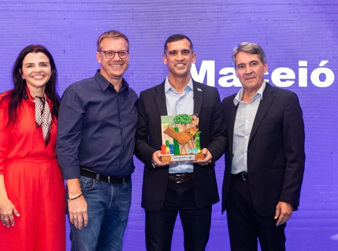 Maceió vence Prêmio Sebrae Prefeitura Empreendedora na categoria Gestão Inovadora