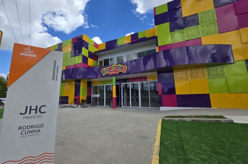 Gigantinhos oferecem atendimento de saúde dentro da escola em Maceió