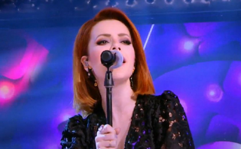Sandy canta “Nothing Else Matters”, do Metallica, no “Caldeirão com Mion”