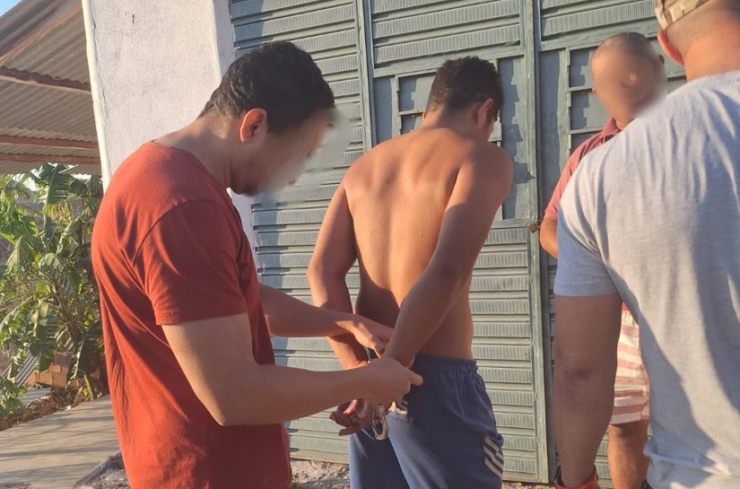 Homem mata a ex-mulher a facadas no local de trabalho em Santana do Ipanema