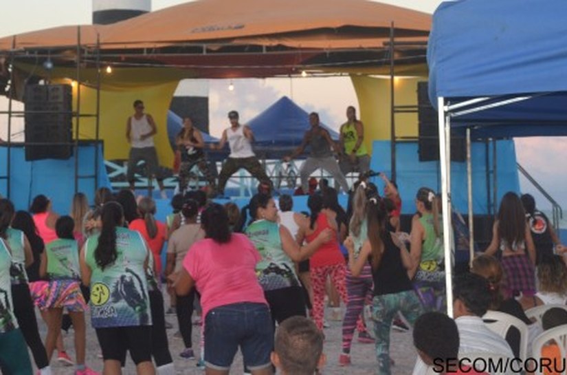 Terceira edição do Zumba na Orla agita Pontal de Coruripe