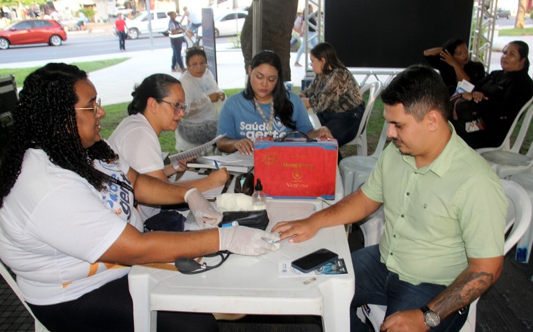 Ação da Semana do Trabalhador leva serviços gratuitos ao Parque Centenário