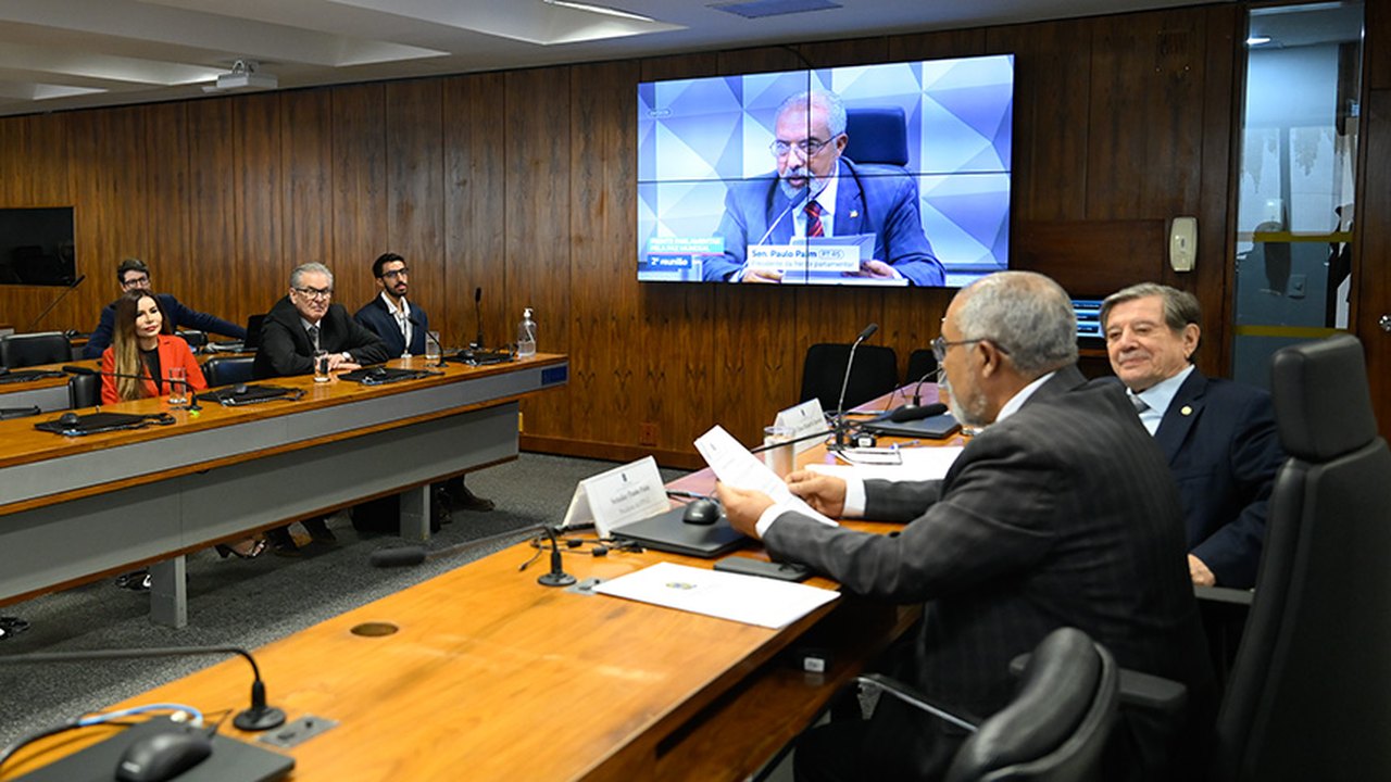 Frente Parlamentar pela Paz Mundial aprova alteração estatutária