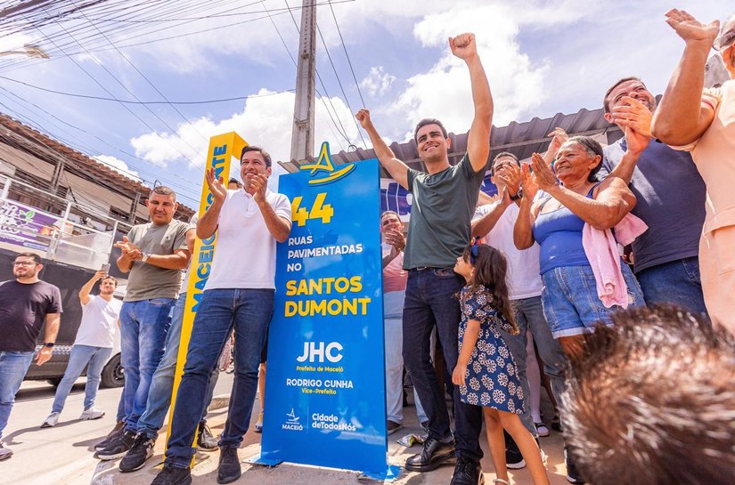 JHC entrega 120 ruas pavimentadas e leva infraestrutura à parte alta de Maceió