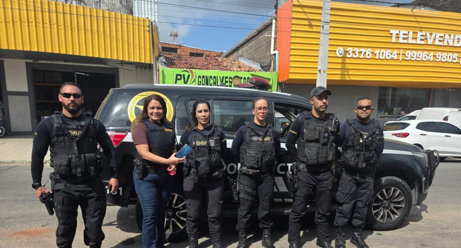 Polícia Civil recupera celular roubado no Jaraguá