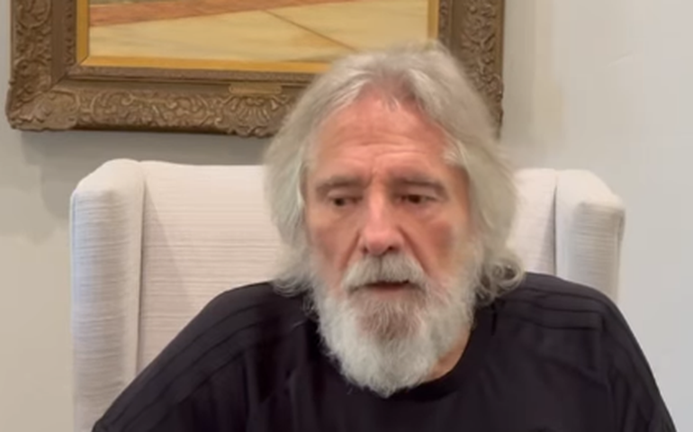 Geezer Butler presta tributo a Ozzy Osbourne e revela bastidores do último encontro