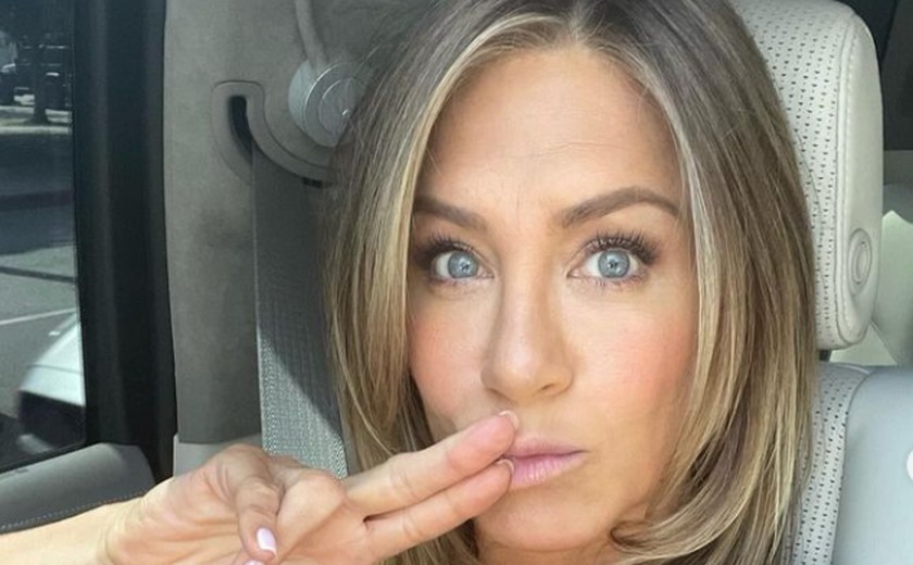 Jennifer Aniston mostra 'sem querer' sua mansão de R$ 114 milhões em Los Angeles; veja tour