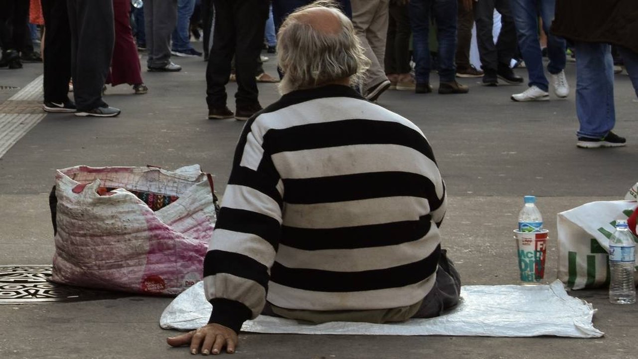 SP: Prefeitura adia contratação de hotéis para abrigar idosos em situação de rua