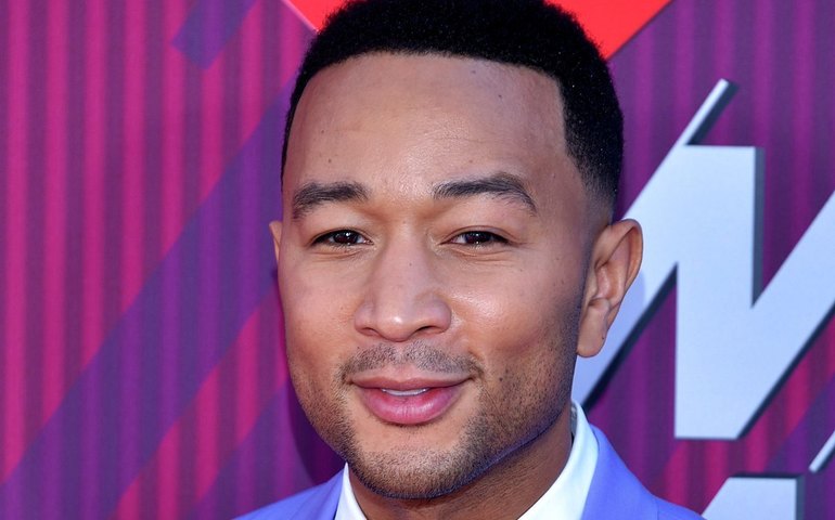 'Engenheiro e ator pornô': homem alega ter dormido com mais de 1500 mulheres e procura casadas