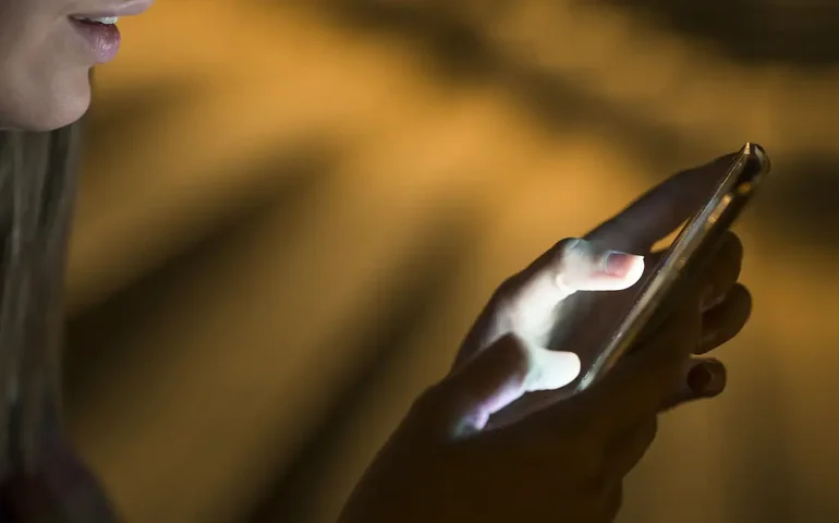 Associações de provedores de internet rebatem grandes teles e defendem incentivos ao setor