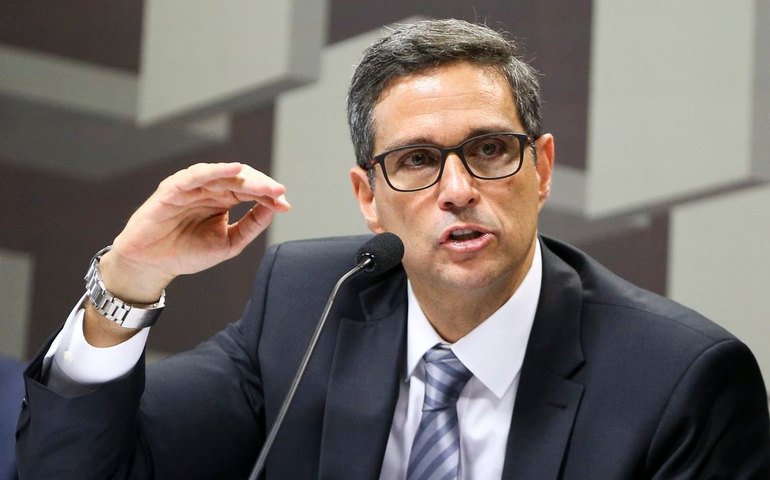 Campos Neto cita dificuldade do BC por não ter autonomia mais ampla