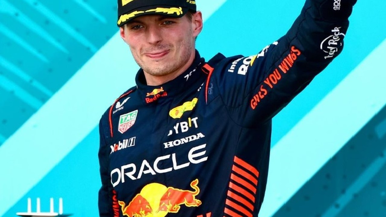 'A equipe não deveria depender só de mim para conseguir os pontos', diz Verstappen