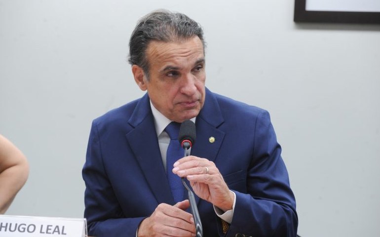 Projeto obriga influenciadores de jogos de azar a identificar operações suspeitas