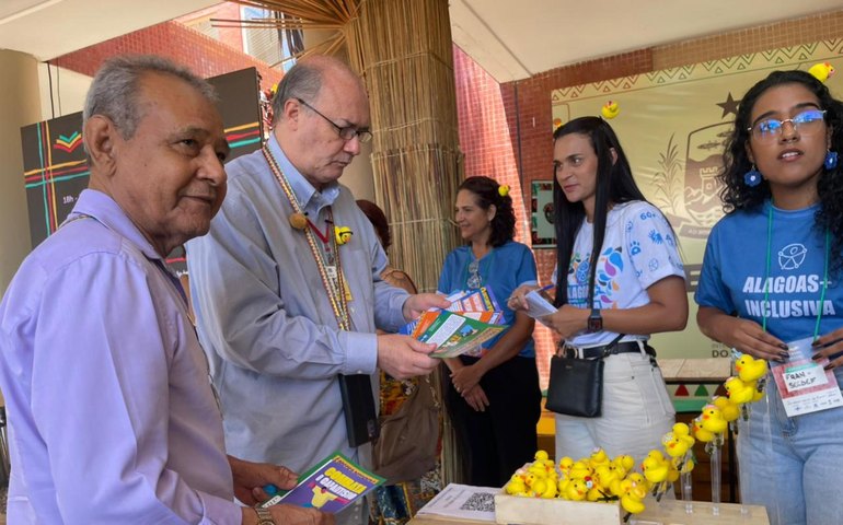 Reitor da Ufal ressalta caráter inclusivo da 11ª Bienal Internacional do Livro de Alagoas