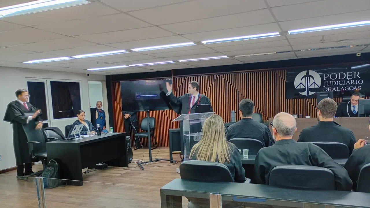Motorista embriagado que matou dois trabalhadores na contramão da Fernandes Lima é condenado a mais de 22 anos de prisão