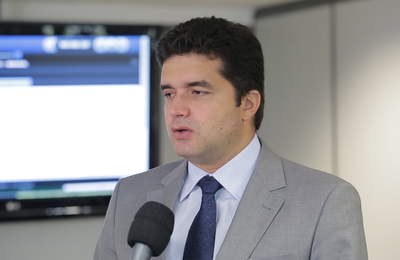 Em Brasília, prefeito garante mais duas mil casas para Maceió